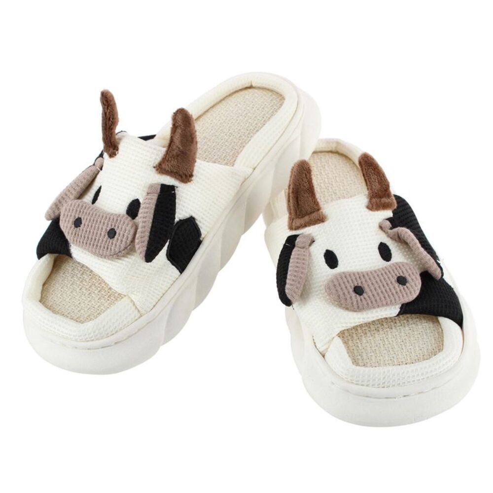 CTM Women's Cow Slide Slippers